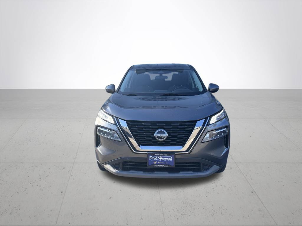 Used 2022 Nissan Rogue SV AWD/4WD image 2