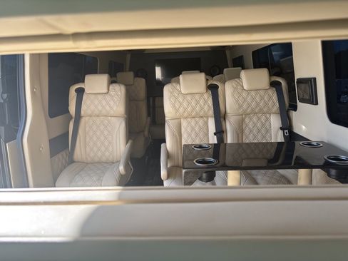 Used 2024 Mercedes-Benz Sprinter 3500 image 68