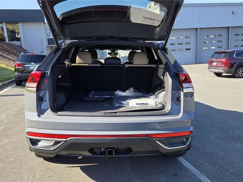 New 2026 Volkswagen Atlas Cross Sport SE AWD/4WD image 5