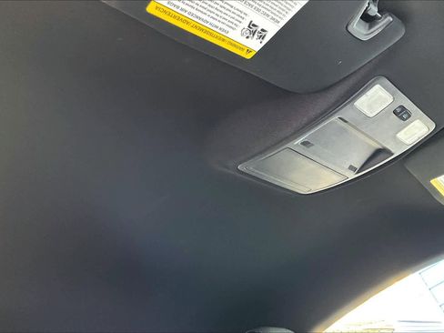 Used 2025 Ford Mustang Coupe image 12