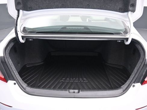 Used 2018 Honda Accord EX-L image 48