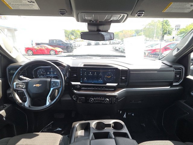 Used 2025 Chevrolet Silverado 2500 LT w/ Convenience Package AWD/4WD image 14