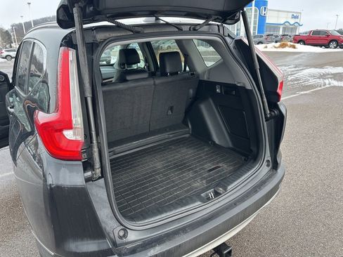 Used 2018 Honda CR-V Touring image 5