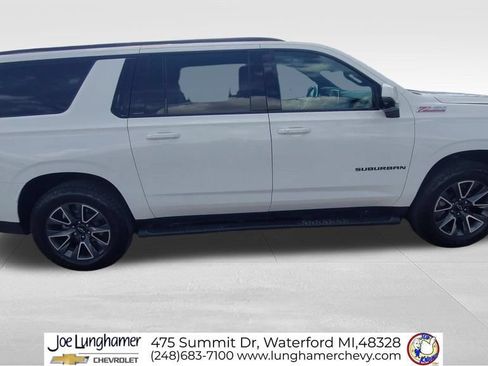 Certified 2024 Chevrolet Suburban Z71 w/ Luxury Package AWD/4WD image 10