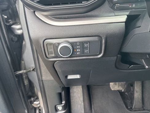 Used 2022 Ford Explorer XLT RWD image 18