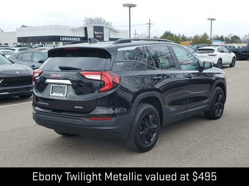 Used 2023 GMC Terrain SLE w/ Driver Convenience Package AWD/4WD image 4