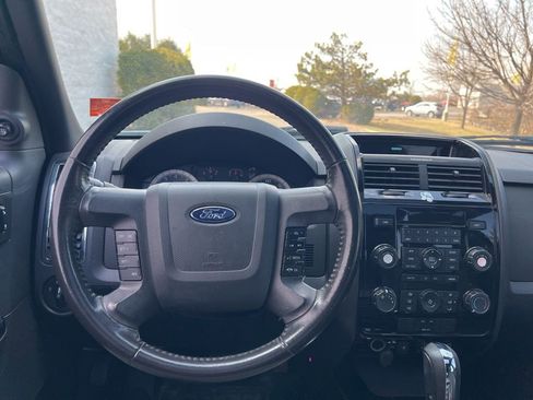Used 2009 Ford Escape Limited image 24