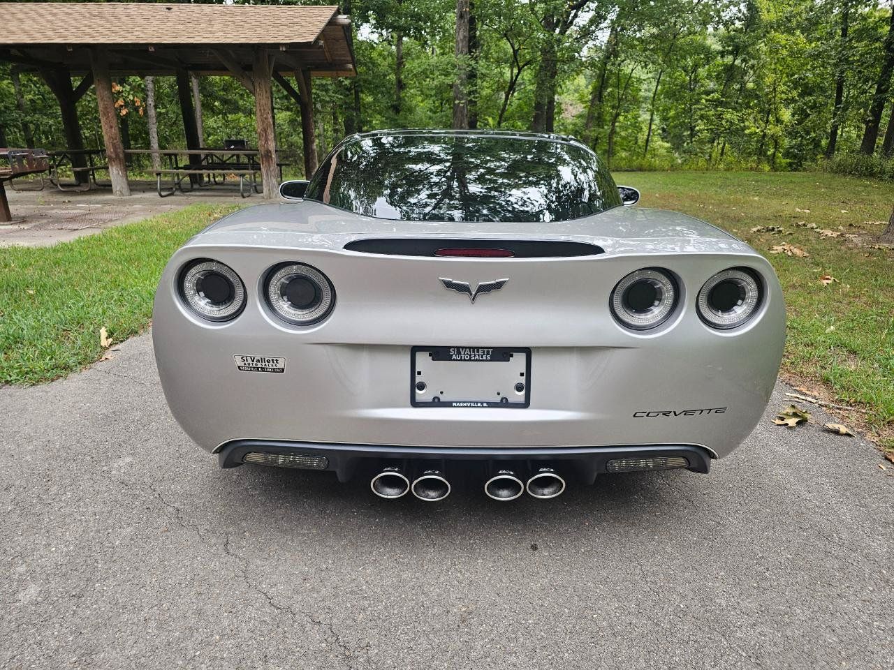 Used 2005 Chevrolet Corvette Coupe w/ Preferred Equipment Group RWD image 6