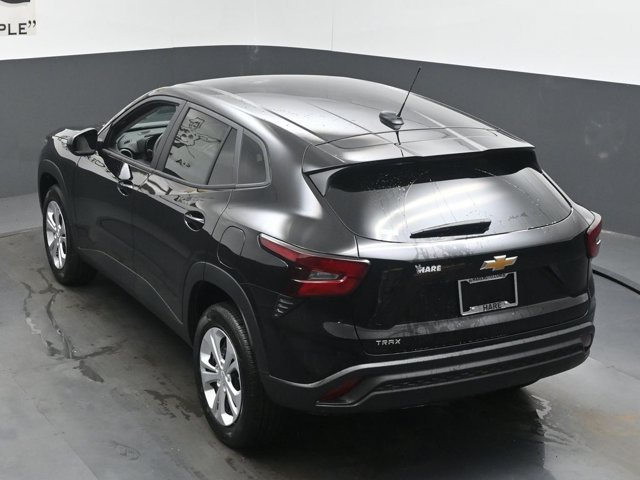New 2026 Chevrolet Trax LS FWD image 19