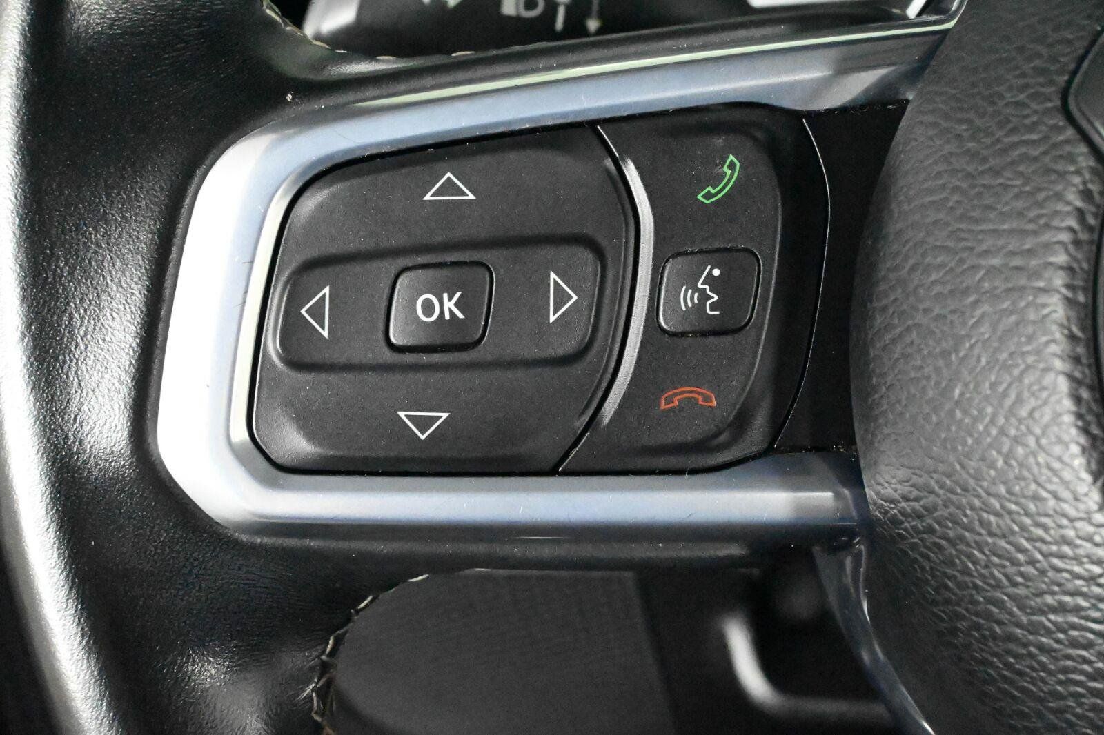 Used 2021 Jeep Wrangler Unlimited Sahara AWD/4WD image 21
