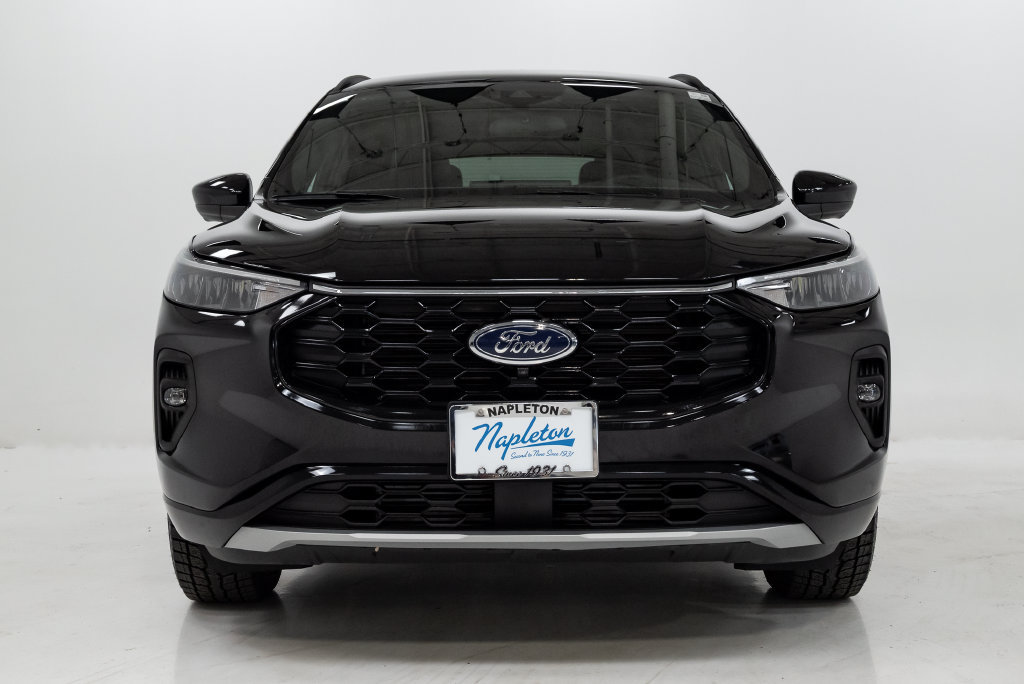 Used 2023 Ford Escape ST-Line Select w/ Tech Pack #2 AWD/4WD image 4