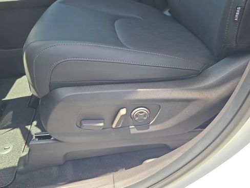 New 2026 Kia Carnival SX w/ SX Dark Edition Package FWD image 21