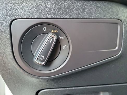 Used 2024 Volkswagen Tiguan Wolfsburg Edition image 22