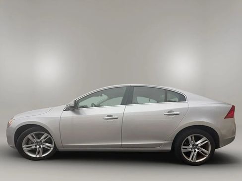 Used 2015 Volvo S60 T5 Premier image 4