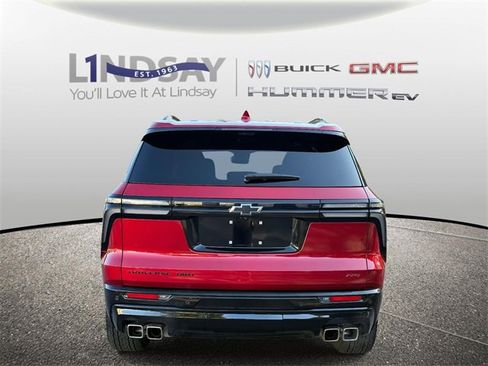 Certified 2024 Chevrolet Traverse RS w/ LPO, Floor Liner Package image 3