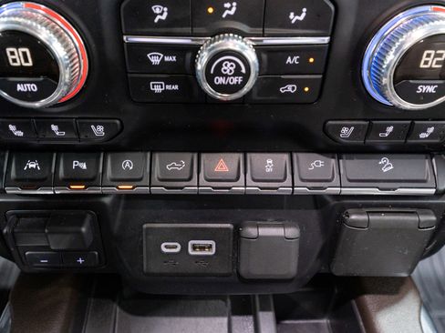 Used 2019 GMC Sierra 1500 SLT w/ SLT Premium Plus Package image 28