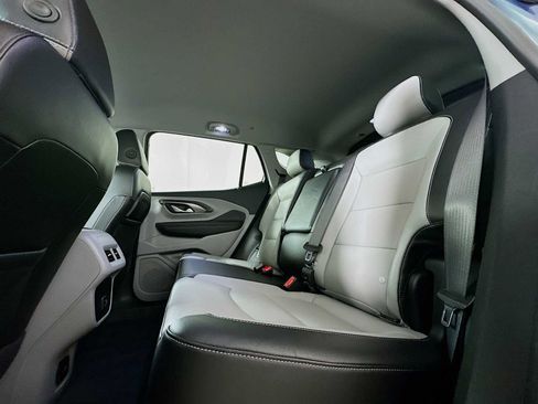Used 2024 GMC Terrain SLT w/ Tech Package image 21