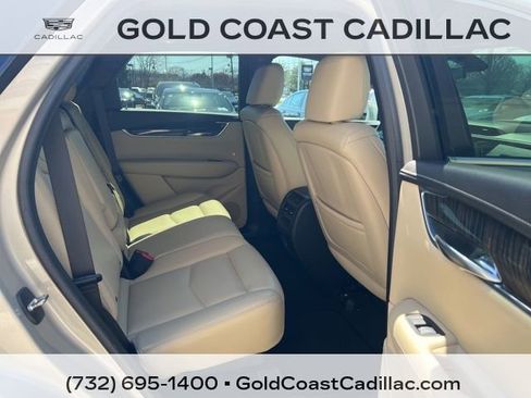 Used 2017 Cadillac XT5 FWD image 8
