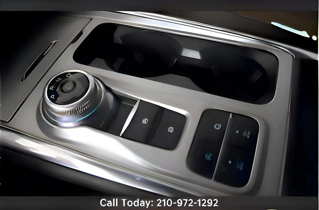 Used 2023 Ford Explorer King Ranch w/ Technology Package RWD image 29