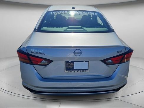 Used 2024 Nissan Altima 2.5 SV image 6