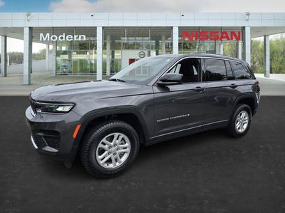 Used 2023 Jeep Grand Cherokee Laredo w/ Trailer Tow Prep Group (B)