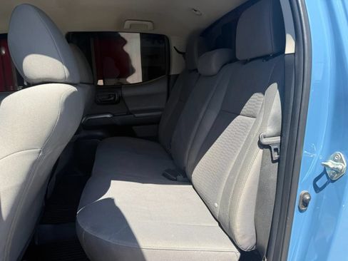 Used 2019 Toyota Tacoma SR5 RWD image 10