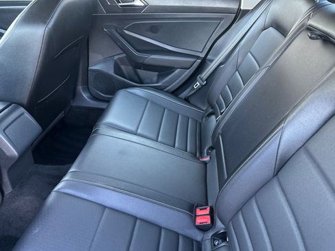 Used 2024 Volkswagen Jetta SE image 12