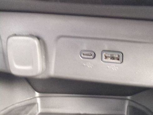 New 2026 Chevrolet Trax RS w/ Sunroof Package image 22