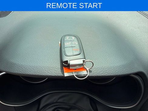 Used 2020 Jeep Cherokee Limited AWD/4WD image 5