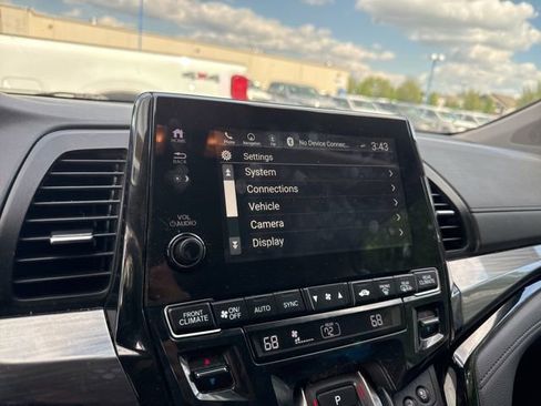 Used 2024 Honda Odyssey Elite image 19