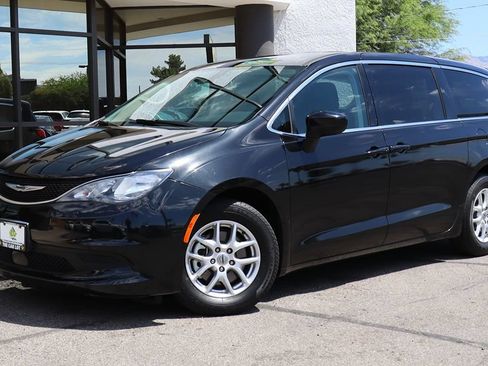 Used 2021 Chrysler Voyager LX w/ Cold Weather Group FWD image 2
