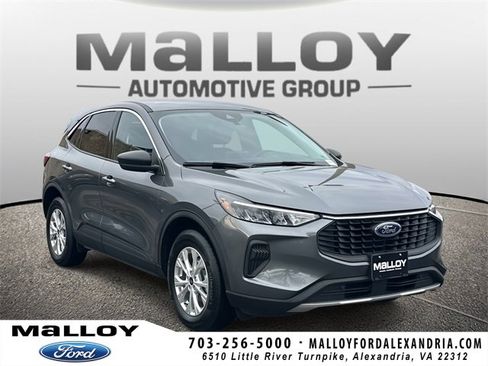 Used 2023 Ford Escape Active image 1