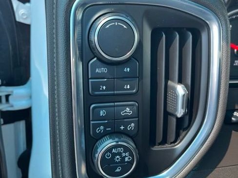 Used 2019 Chevrolet Silverado 1500 LTZ w/ LTZ Texas Edition AWD/4WD image 14