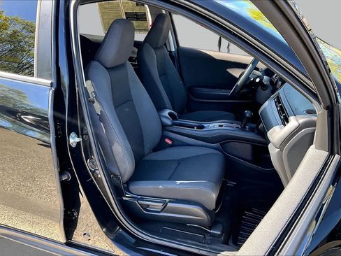 Used 2019 Honda HR-V EX image 8
