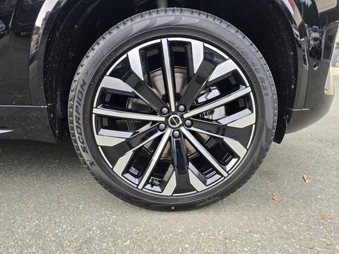 New 2026 Volvo XC90 B6 Plus w/ Protection Package AWD/4WD image 9