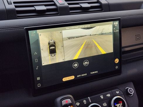 Certified 2025 Land Rover Defender 90 S image 24