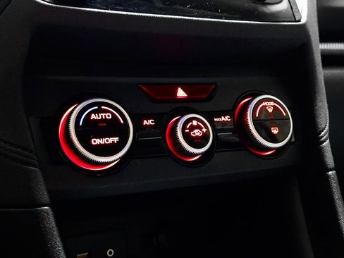 Used 2020 Subaru Crosstrek 2.0i image 33