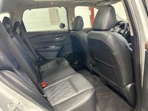 Used 2023 Nissan Rogue Platinum w/ Platinum Premium Package AWD/4WD image 16