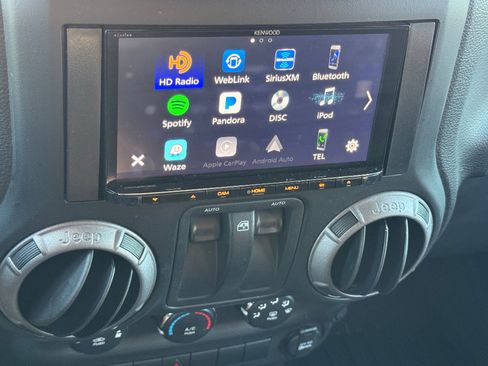 Used 2013 Jeep Wrangler Sport AWD/4WD image 13
