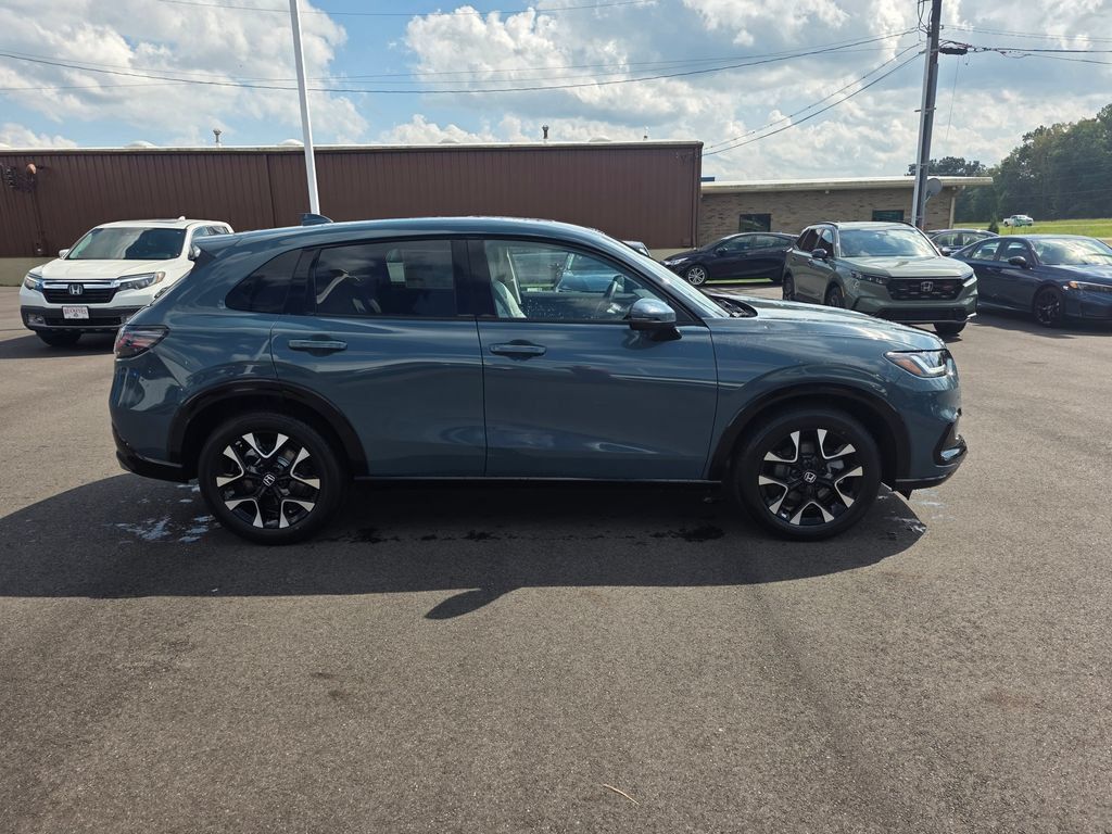 New 2027 Honda HR-V EX-L image 2