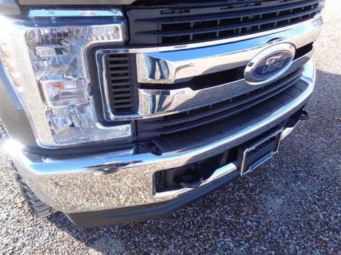 Used 2019 Ford F250 XLT image 37