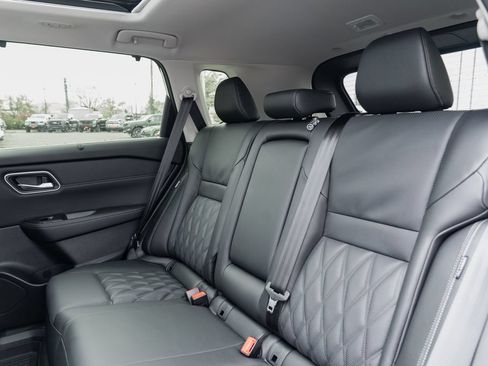 New 2026 Nissan Rogue Platinum w/ Platinum Premium Package AWD/4WD image 23