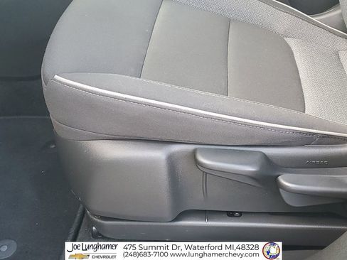 Used 2025 Chevrolet TrailBlazer LS w/ LPO, Blackout Package image 35