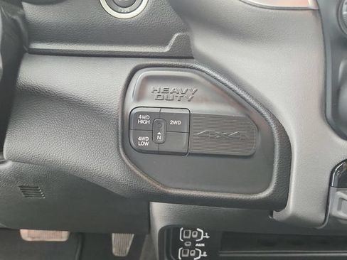 Used 2024 RAM 2500 Big Horn AWD/4WD image 25