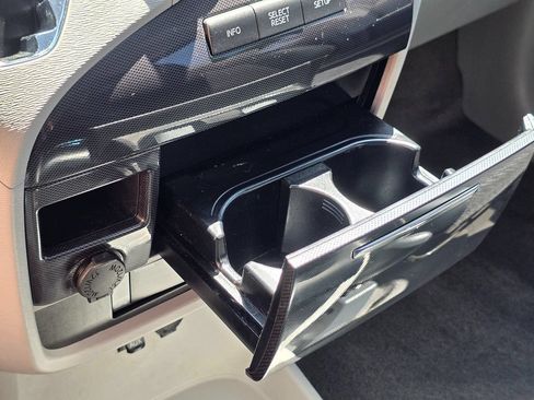 Used 2014 Toyota Sienna SE w/ SE Premium Package w/Entune FWD image 51