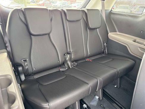 New 2026 Kia Carnival EX image 19