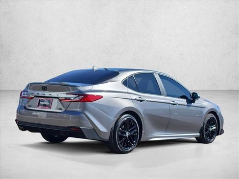 Used 2026 Toyota Camry SE w/ Convenience Package FWD image 8