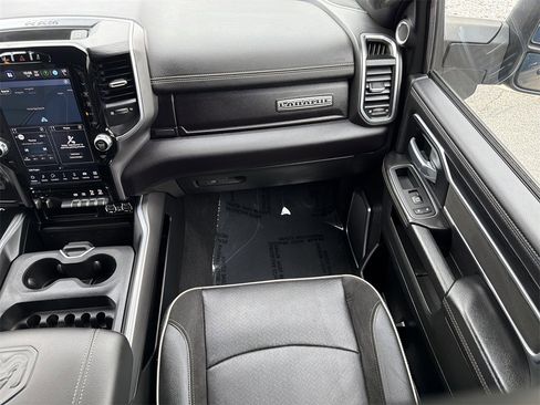 Used 2024 RAM 2500 Laramie w/ Night Edition image 18