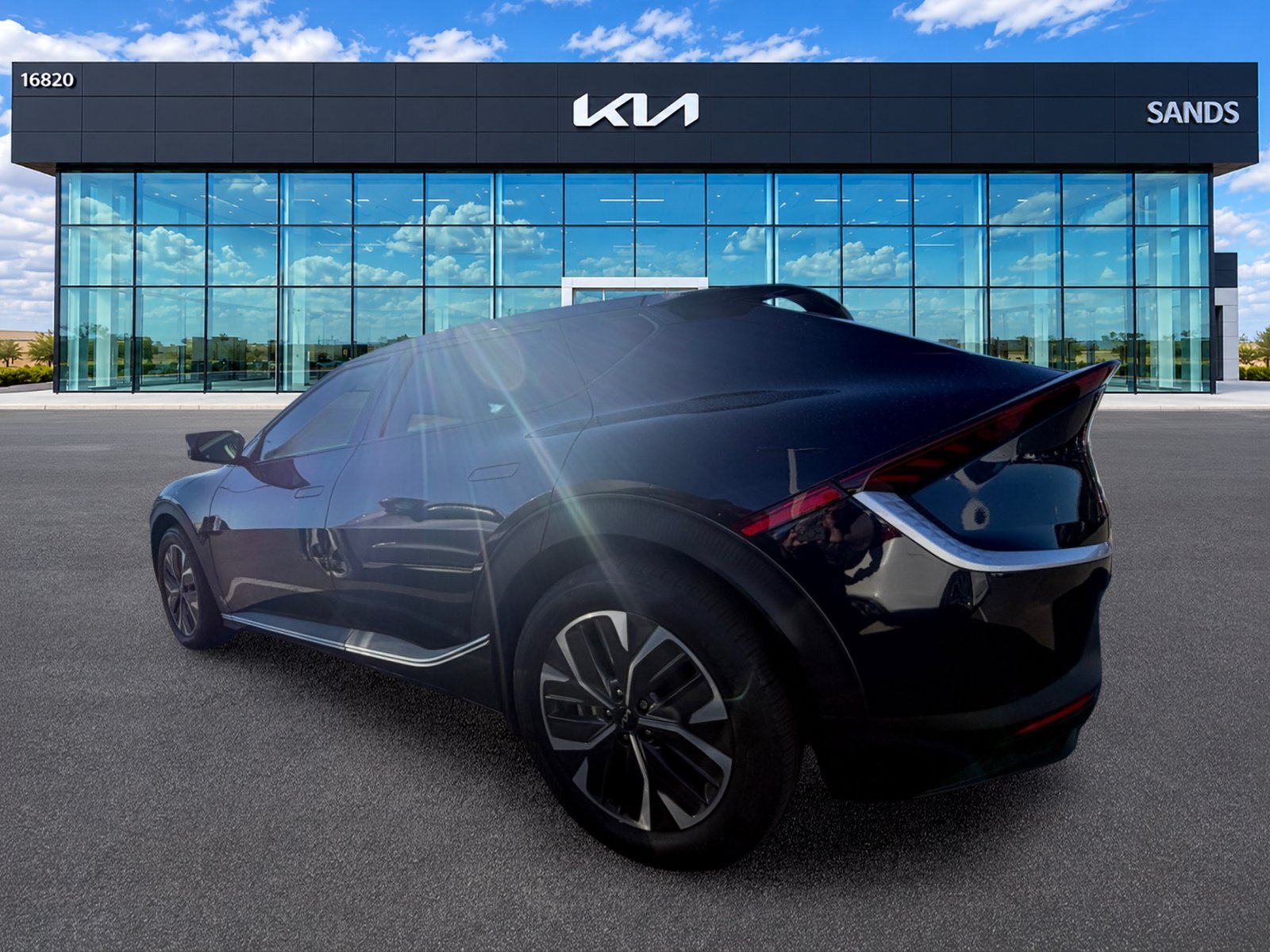 Used 2024 Kia EV6 Light RWD image 4