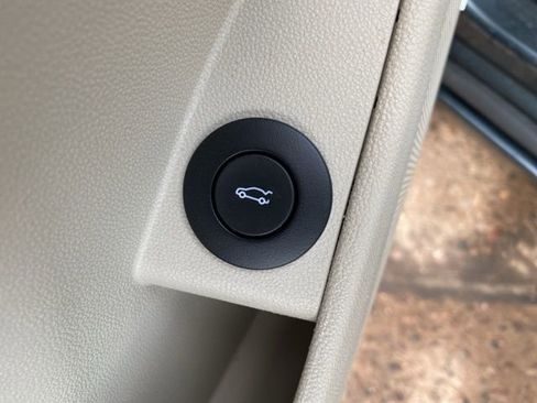 Used 2018 Buick LaCrosse Essence w/ Sights and Sounds Package image 18